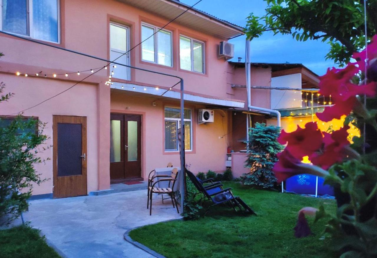 Frоdо - Cozy As A Home For 4-6 Persons 塔什干 外观 照片